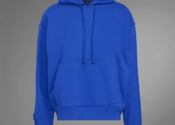 The Best Essential Hoodies for a Fashion-Forward Look