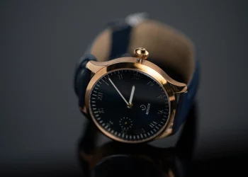 Automatic Watch vs. Mechanical: Timekeeping Traditions Unveiled