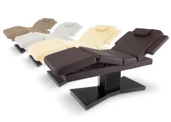 Experience the Versatility of the Electric Lift Massage Table Beauty Salon Facial Bed in Your Spa