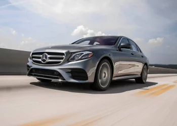 The E-Class Chauffeur Experience with Chelsea Chauffeurs Ltd.