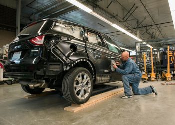 How to Find Quality Auto Body Repair Services Near You