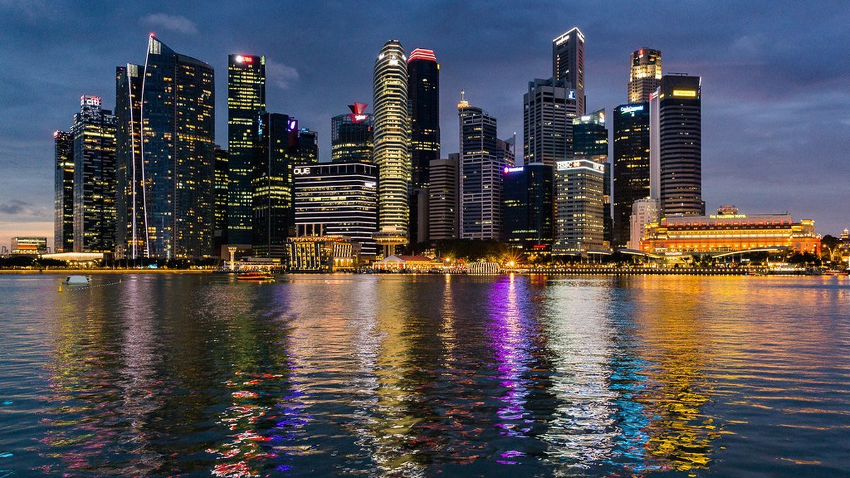 Why Singapore became a global financial hub